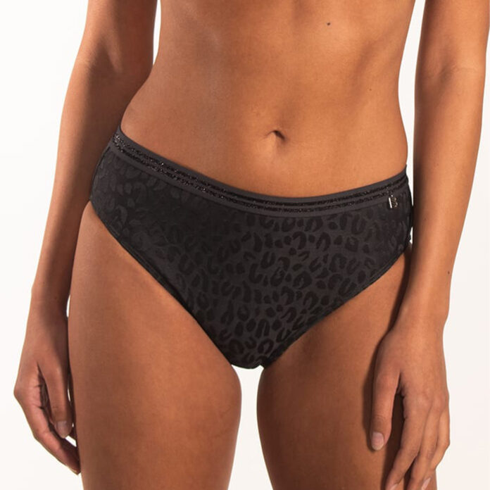 BEACHLIFE BROEKJE HIGH WAIST TEXTURED LEO LUIPAARD - ZWART